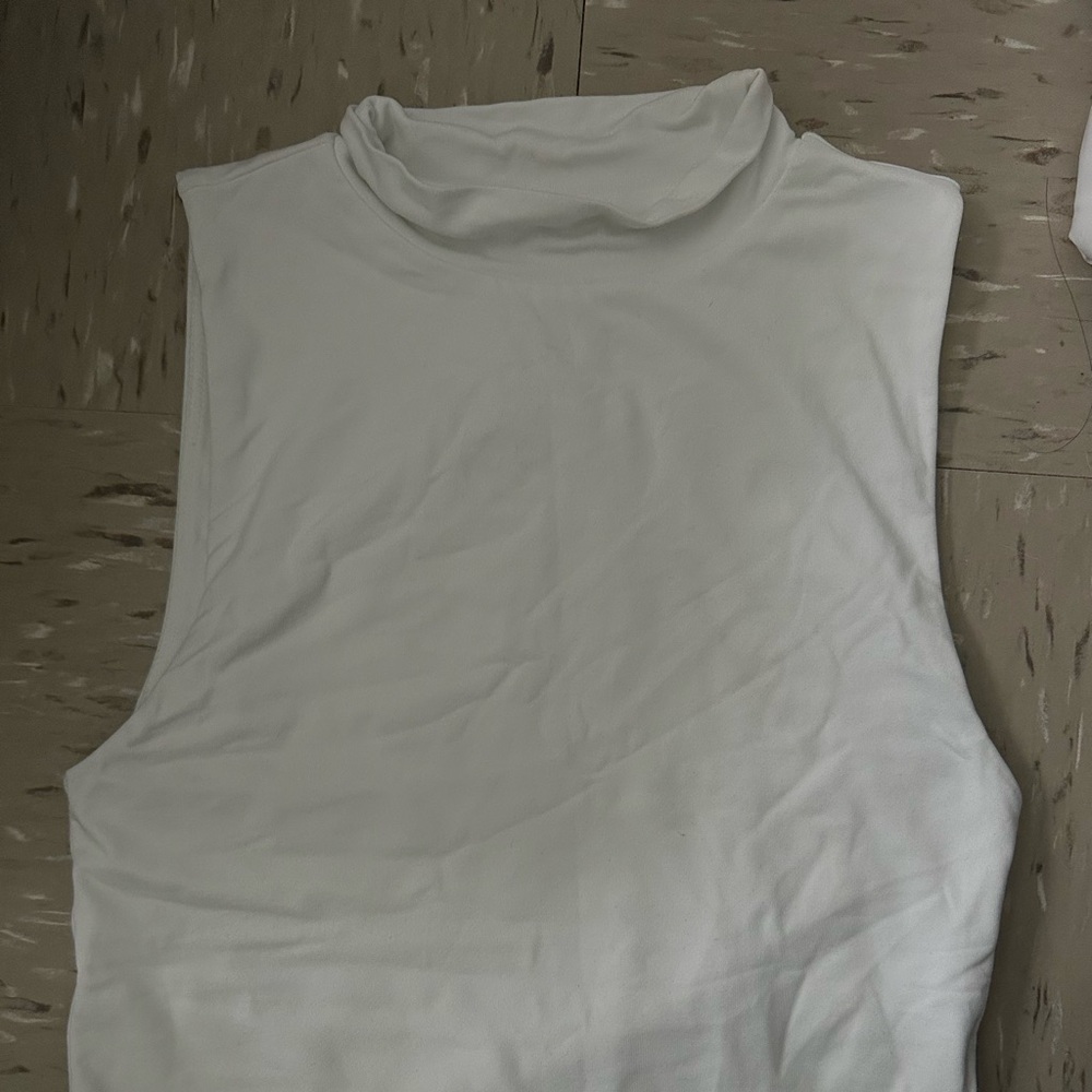 Aritzia contour Mockneck tank in white